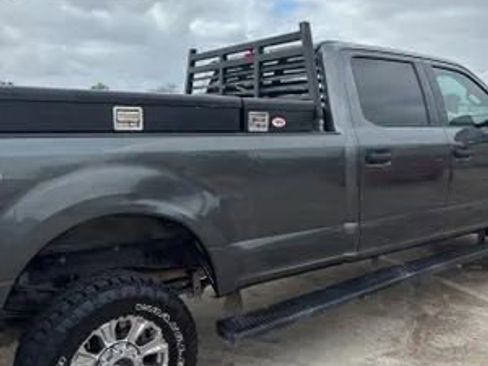 Used 2018 Ford F250 XLT w/ XLT Value Package image 6