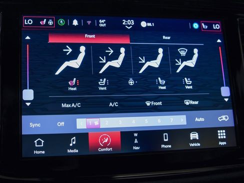 Used 2025 Dodge Durango GT AWD/4WD image 25