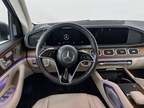 Used 2024 Mercedes-Benz GLE 350 4MATIC image 31