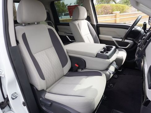 Certified 2022 Nissan Titan SV w/ Accessory Utility Package RWD image 13