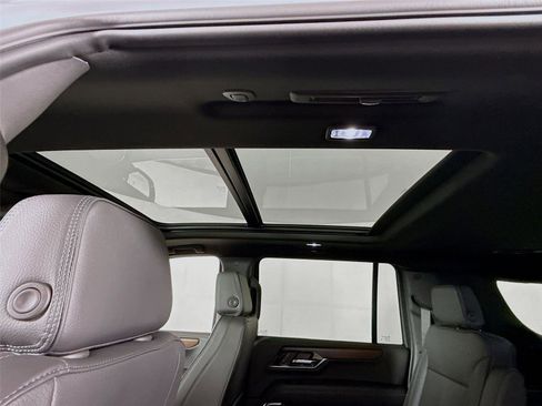 New 2026 GMC Yukon XL Denali w/ Sun & Power Step Package AWD/4WD image 17