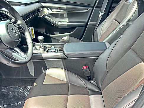 New 2026 MAZDA MAZDA3 2.5 S Hatchback w/ Premium Pkg FWD image 10