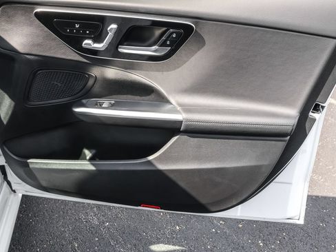 Used 2023 Mercedes-Benz C 300 4MATIC Sedan image 38