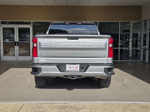 Used 2023 Chevrolet Silverado 1500 Custom RWD image 6