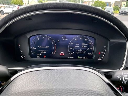Used 2024 Honda Civic Touring image 12
