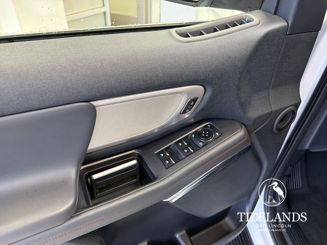 Certified 2025 Ford Expedition Active RWD image 15
