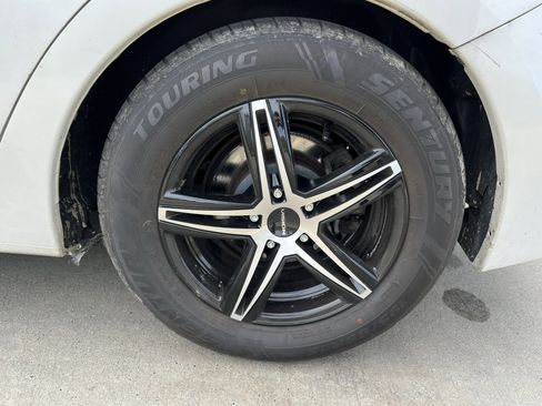 Used 2013 Subaru Impreza 2.0i image 13