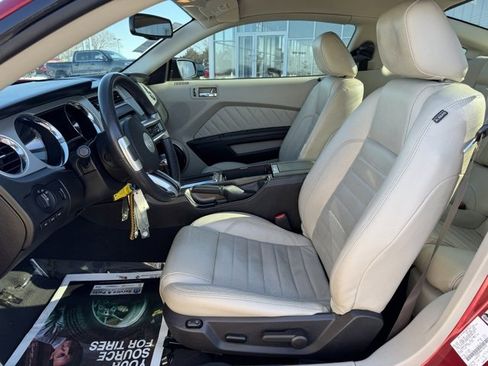 Used 2010 Ford Mustang V6 image 12