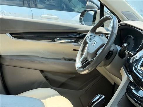 Used 2022 Cadillac XT6 Premium Luxury w/ Technology Package AWD/4WD image 14