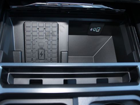 New 2026 Ford F350 Lariat w/ Black Appearance Package image 26