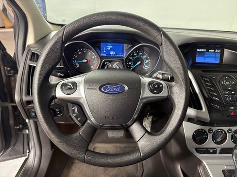 Used 2014 Ford Focus SE FWD image 13