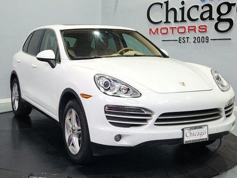 Used 2014 Porsche Cayenne Platinum Edition AWD/4WD image 3