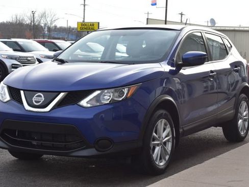 Used 2019 Nissan Rogue Sport S image 13