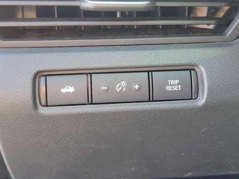 Certified 2023 Nissan Altima 2.5 SR FWD image 9