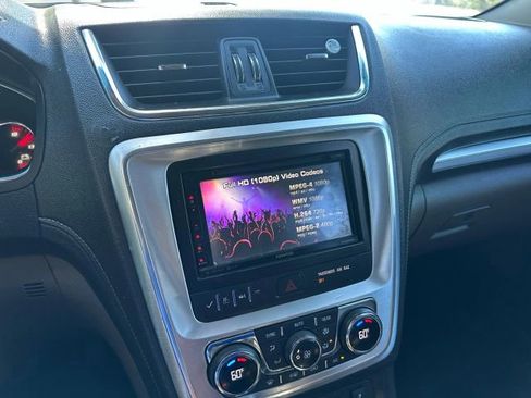 Used 2014 GMC Acadia SLT image 11