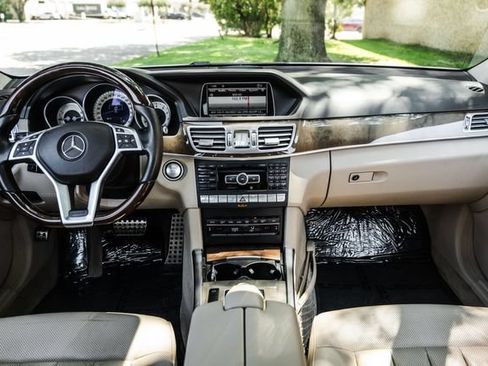 Used 2015 Mercedes-Benz E 350 4MATIC Wagon image 7