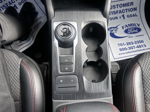 Certified 2023 Ford Escape ST-Line AWD/4WD image 17