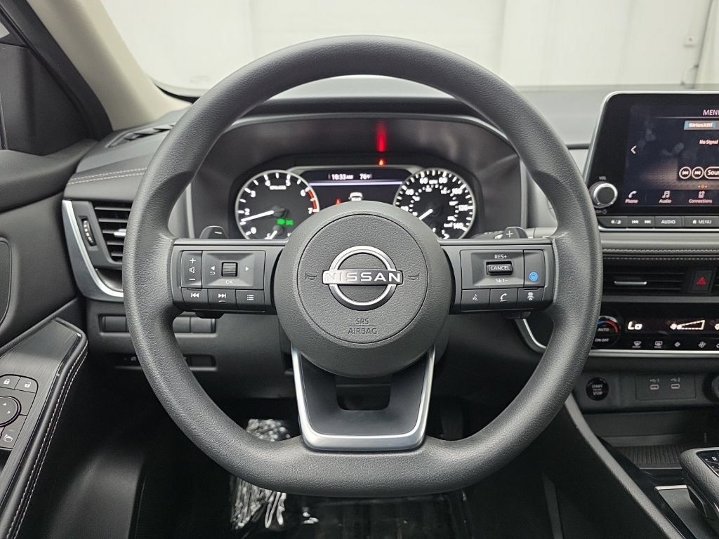 Used 2024 Nissan Rogue SV AWD/4WD image 23