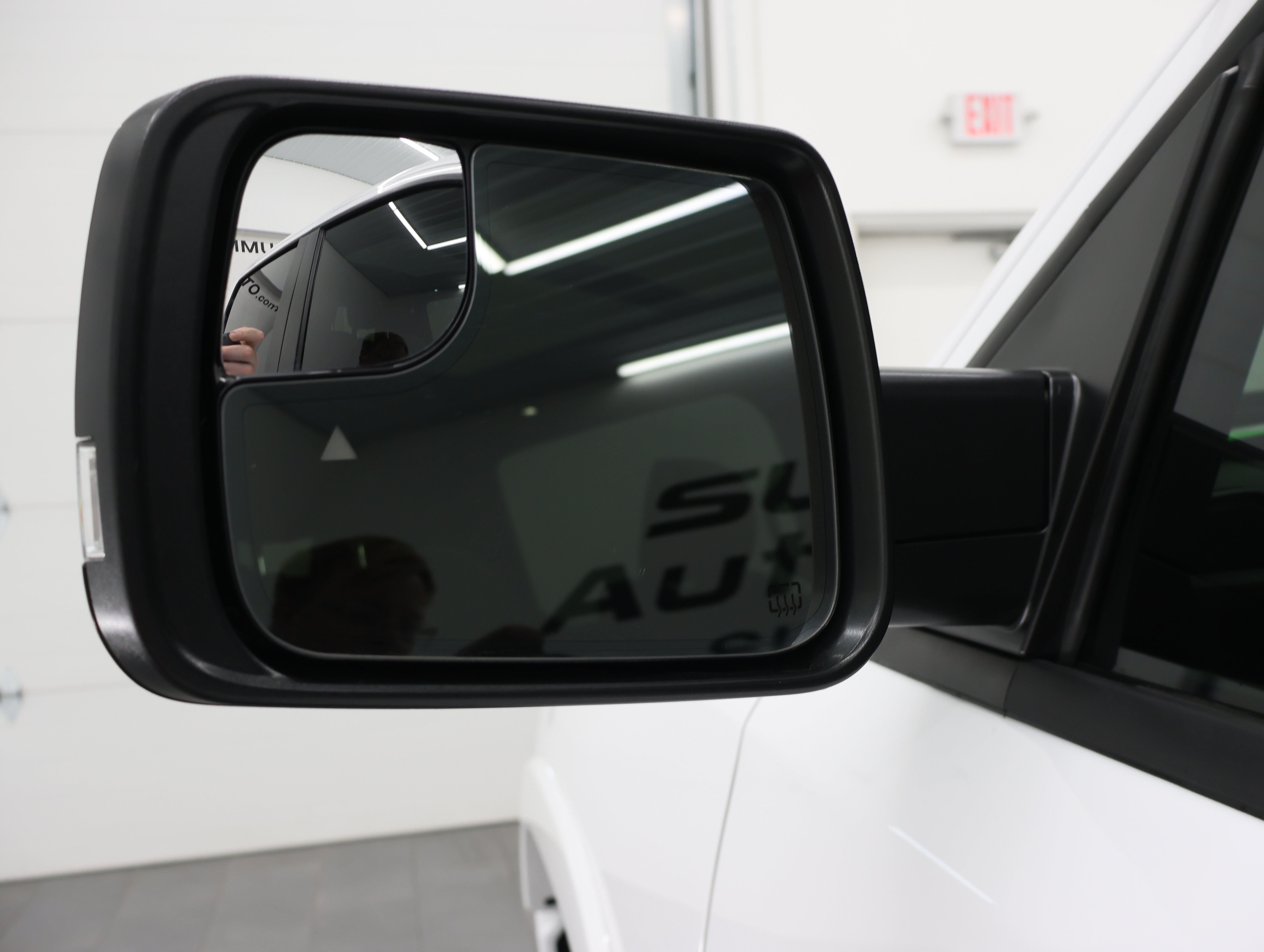 Used 2023 RAM 1500 Limited w/ Night Edition AWD/4WD image 37