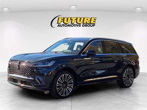 New 2025 Lincoln Aviator Black Label image 2