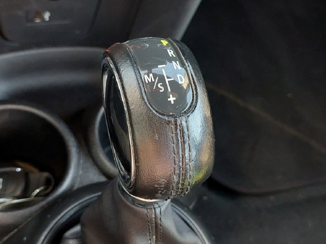 Used 2019 MINI Cooper 4-Door Hardtop FWD image 32