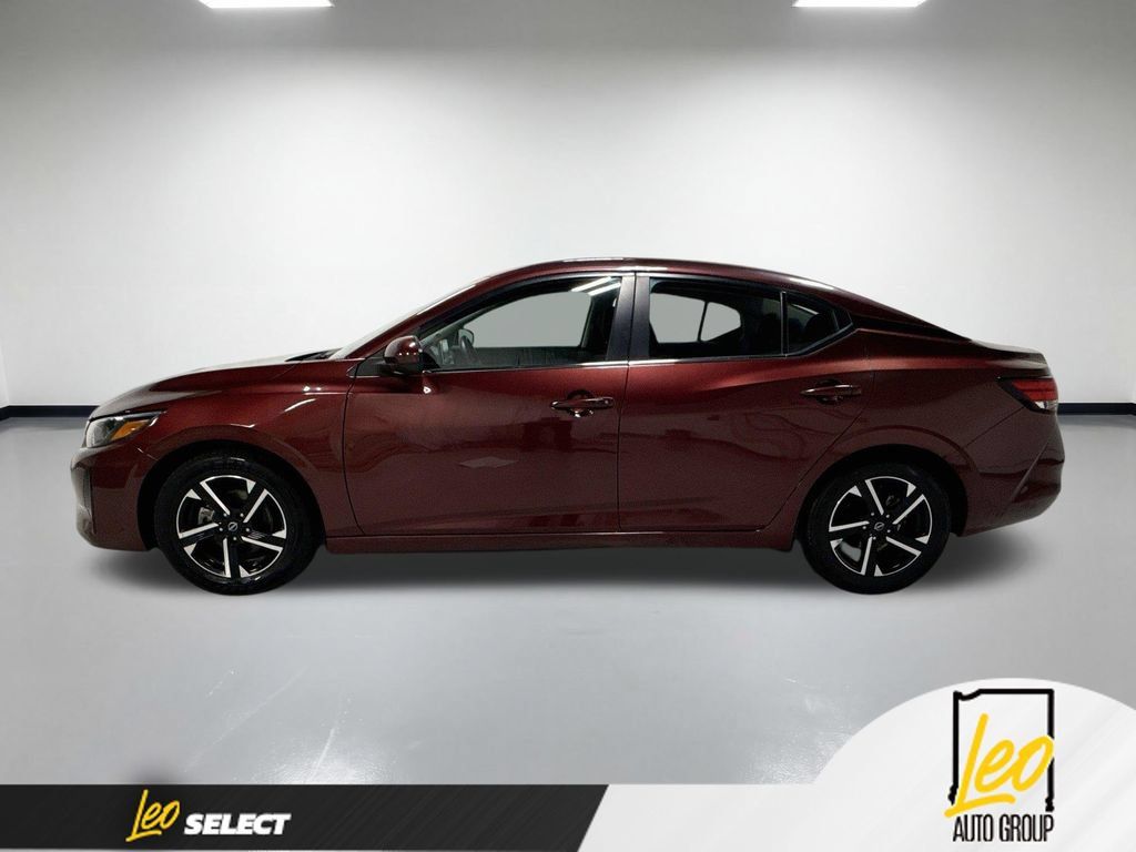 Used 2024 Nissan Sentra SV FWD image 11