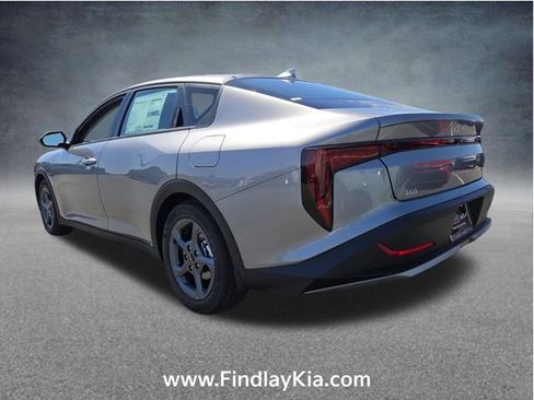 New 2026 Kia K4 FWD image 6