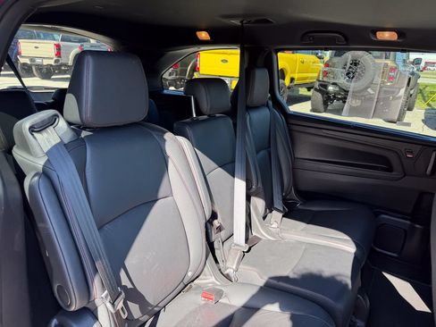 Used 2025 Honda Odyssey Sport-L image 18