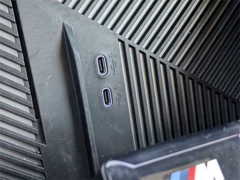 Used 2025 BMW X3 xDrive30i w/ M Sport Package image 19