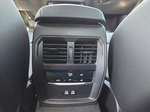 Certified 2023 BMW 330i Sedan w/ Convenience Package image 18