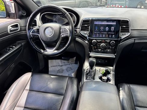 Used 2020 Jeep Grand Cherokee Limited w/ Luxury Group II AWD/4WD image 11