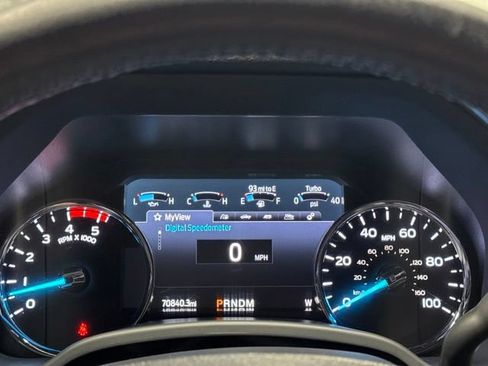 Used 2022 Ford F250 Lariat w/ Lariat Value Package AWD/4WD image 8