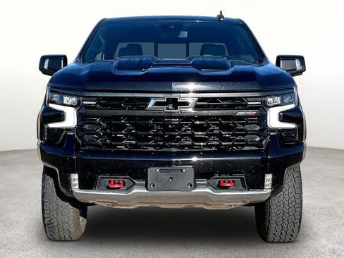 Used 2022 Chevrolet Silverado 1500 ZR2 image 5