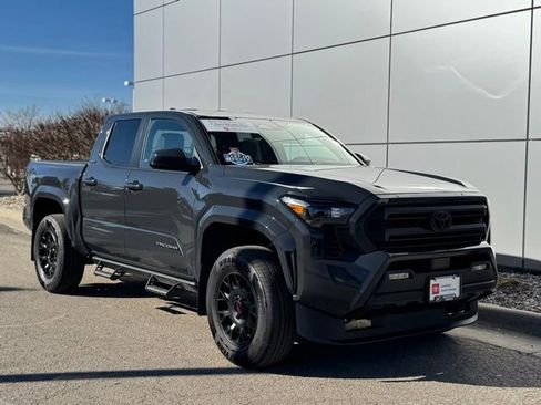 Certified 2024 Toyota Tacoma SR5 image 33