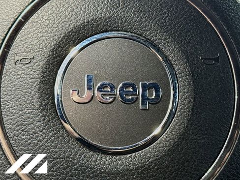 Used 2018 Jeep Wrangler Sport AWD/4WD image 32