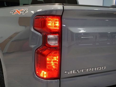 Used 2024 Chevrolet Silverado 1500 LT image 31