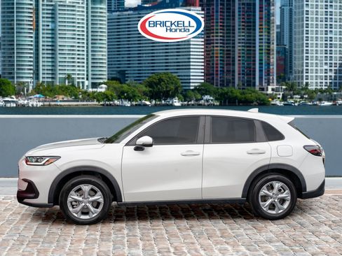 Certified 2023 Honda HR-V LX image 8