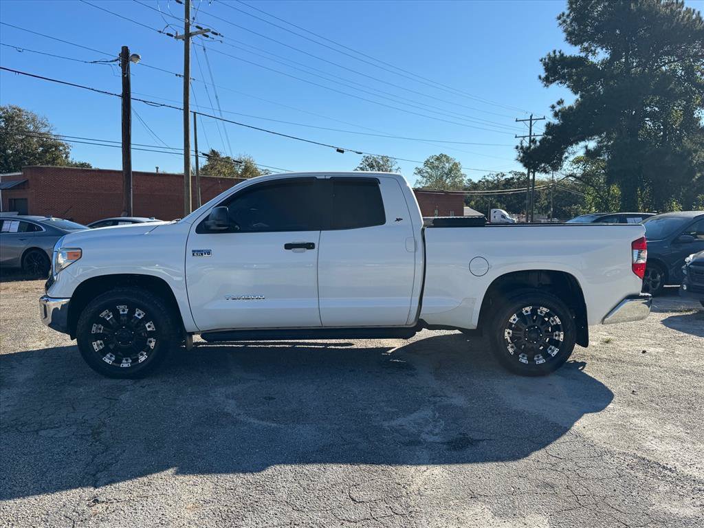 Used 2015 Toyota Tundra SR5 w/ SR5 Upgrade Package AWD/4WD image 6