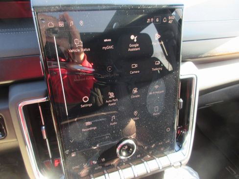 New 2026 GMC Yukon XL Denali image 19