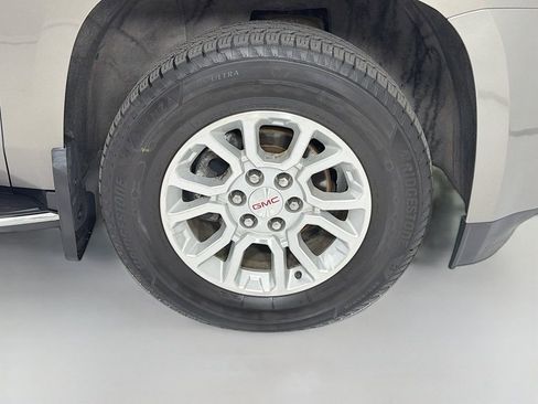 Used 2019 GMC Yukon SLT w/ HD Trailering Package image 38