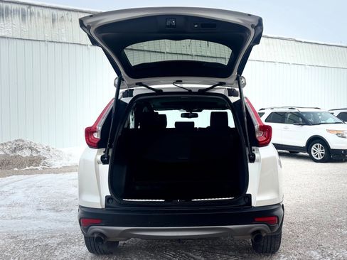 Used 2018 Honda CR-V Touring image 5