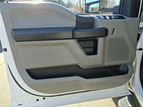 Used 2021 Ford F450 XL w/ STX Appearance Package image 12