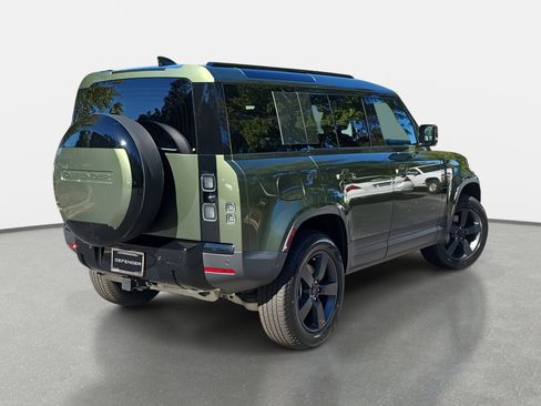 New 2026 Land Rover Defender 110 S image 5