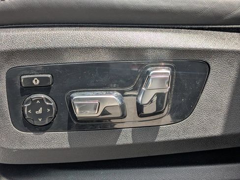 Used 2026 BMW X7 M60i AWD/4WD image 7