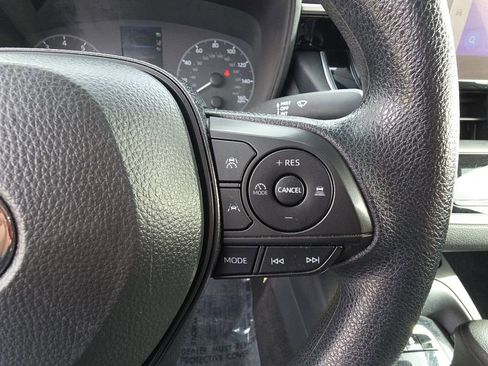 Used 2024 Toyota Corolla LE image 19