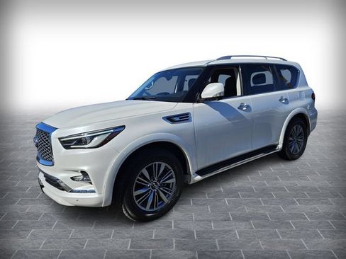 Used 2024 INFINITI QX80 Luxe AWD/4WD image 3