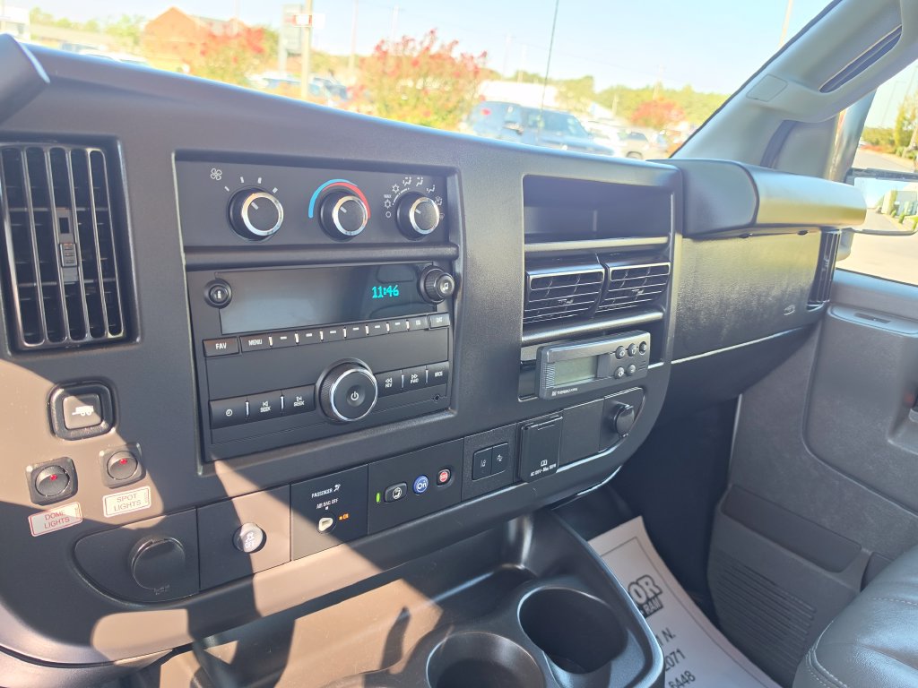 Used 2024 GMC Savana 3500 w/ Power Convenience Package RWD image 29