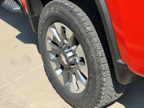 New 2025 Chevrolet Silverado 2500 LT w/ Texas Edition image 5