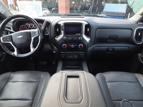 Used 2022 Chevrolet Silverado 2500 LTZ w/ LTZ Convenience Package image 13