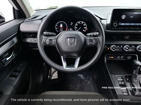 Used 2025 Honda CR-V EX image 19